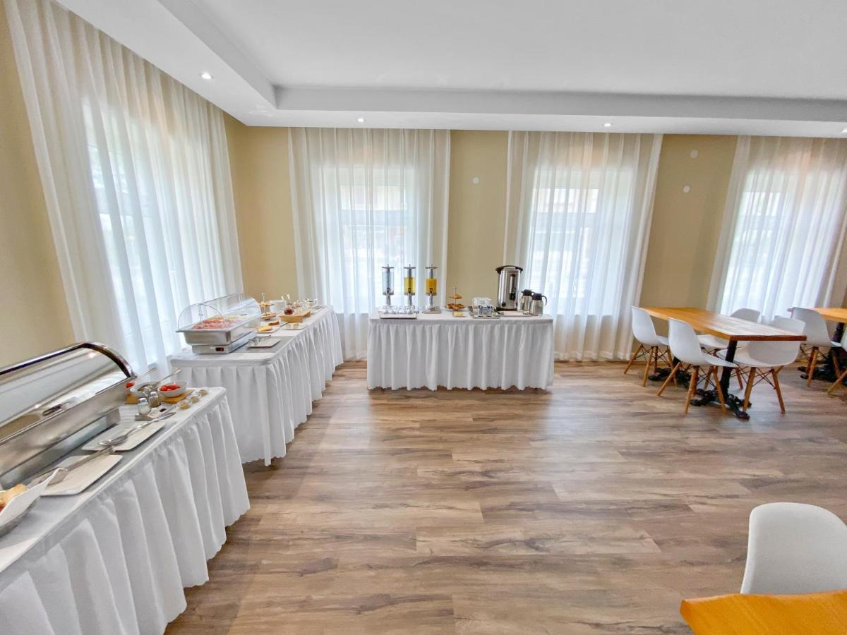 Toscanina Garni Hotel Dobrovo Zewnętrze zdjęcie